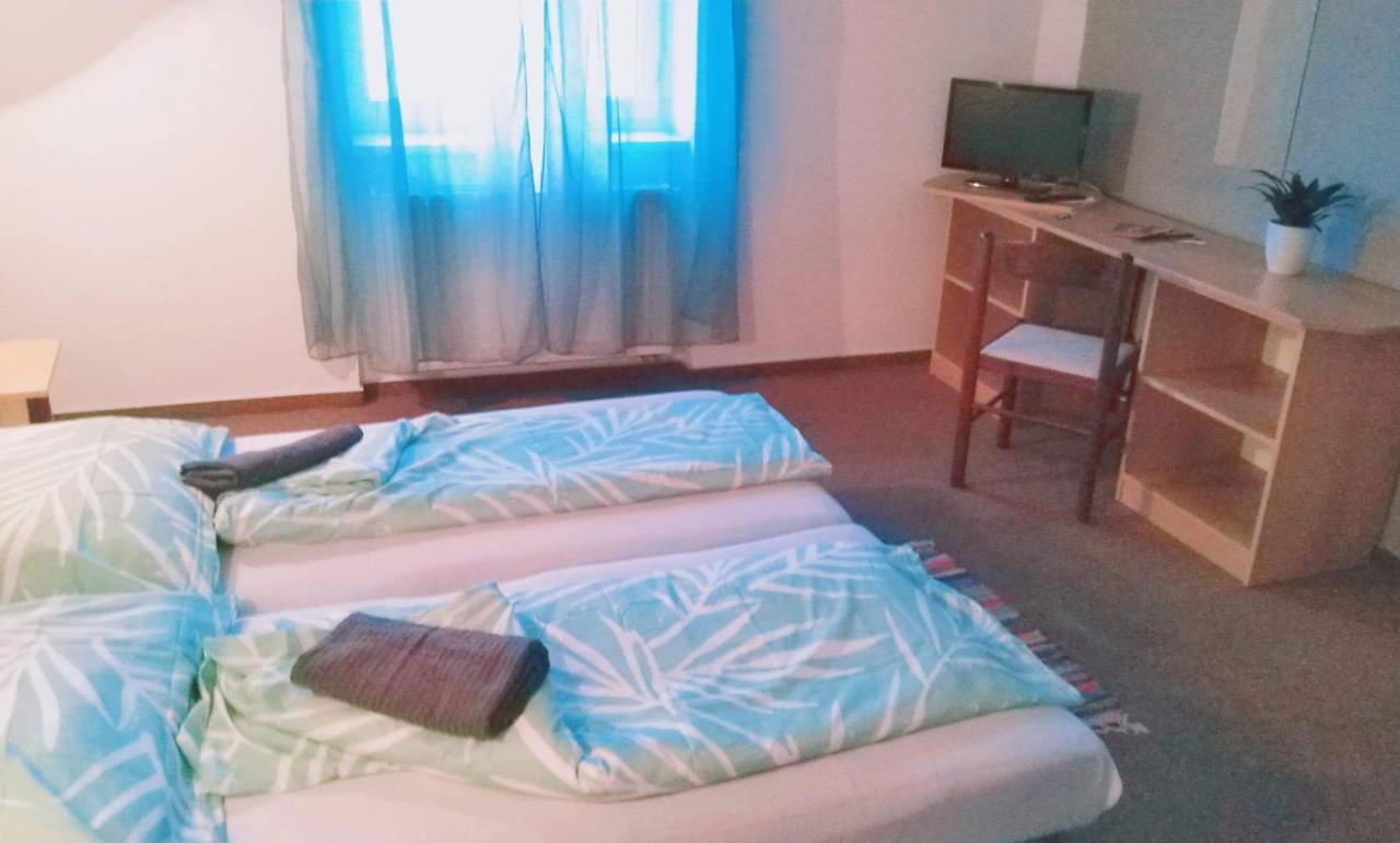 Penzion Lara تشيسكي بوديوفيتسه المظهر الخارجي الصورة