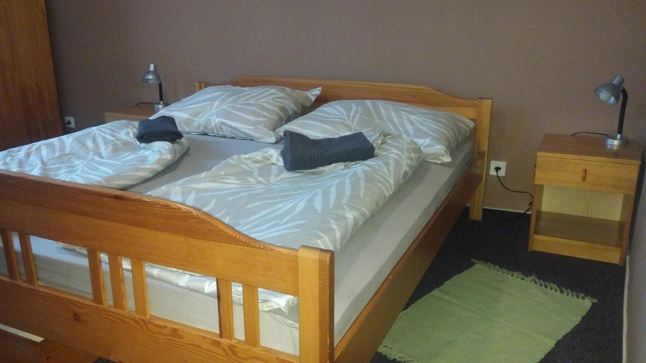 Penzion Lara تشيسكي بوديوفيتسه المظهر الخارجي الصورة
